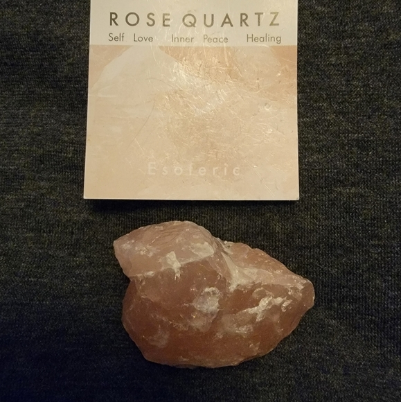 Rose Quartz Crystal Uncut - Picture 7 of 7